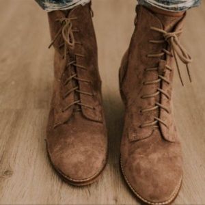 Roolee Cassandra Lace Up Booties Size 7